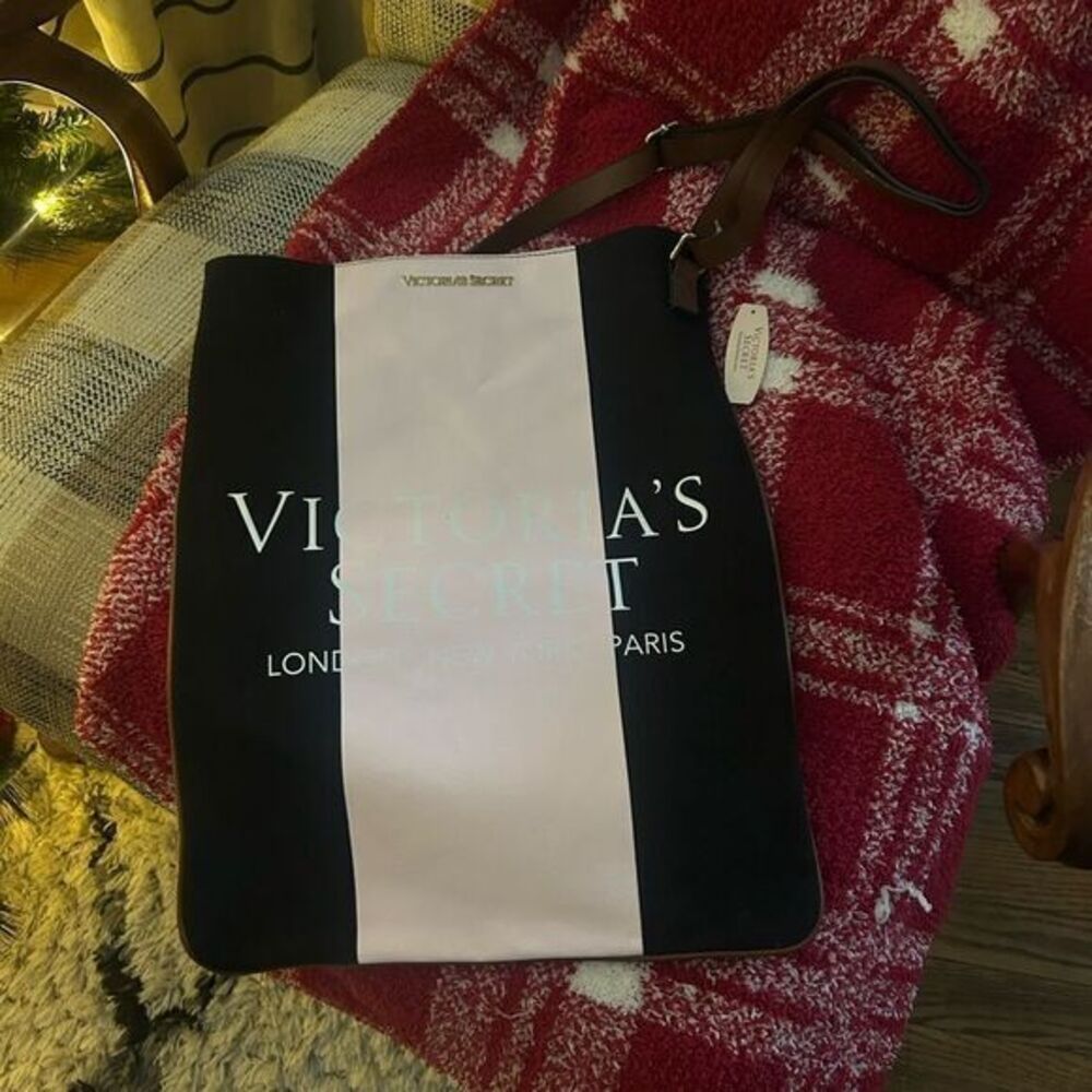 Victoria's Secret Black and Red Tote  C